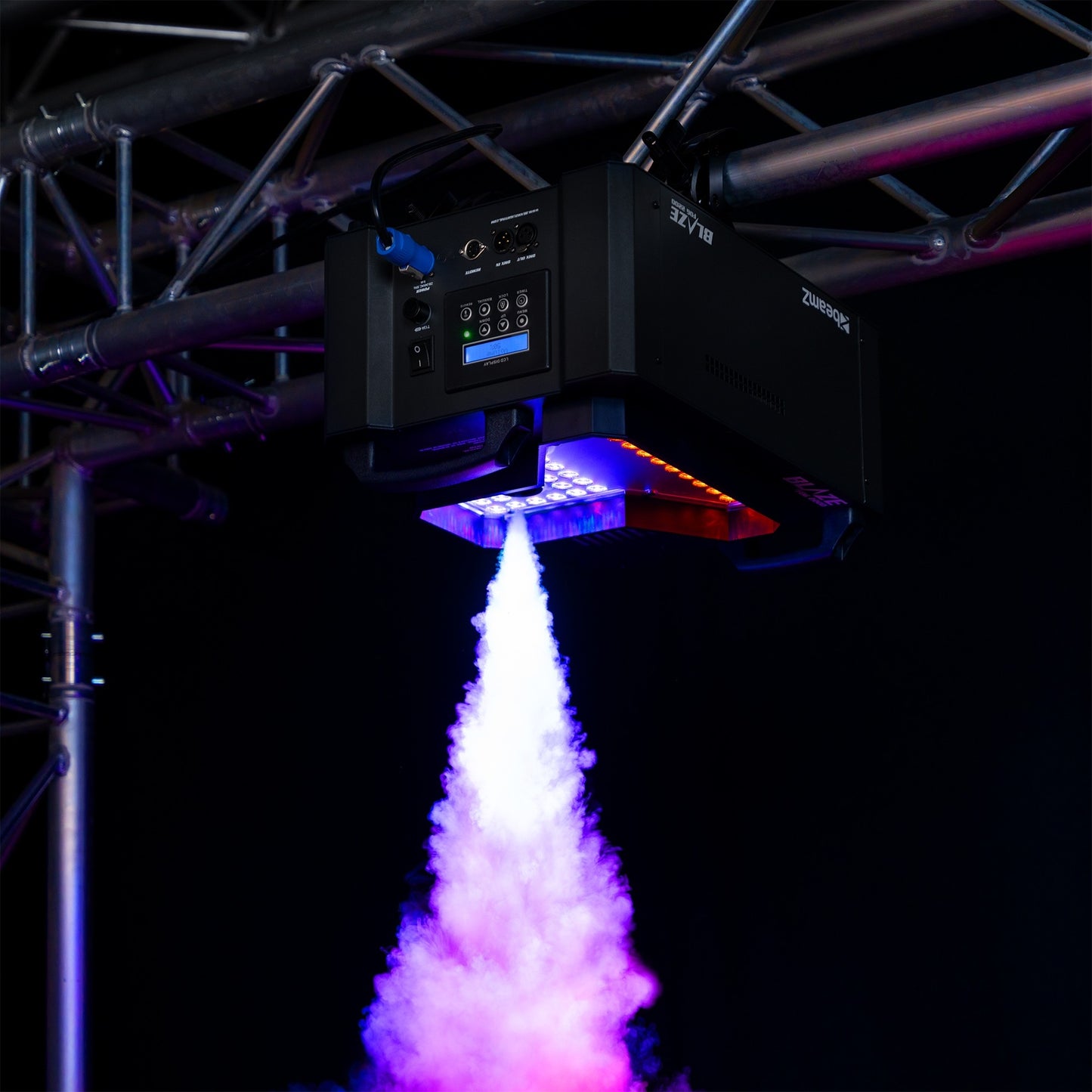 BeamZ rookmachine BLAZE2200 - Horizontale en verticale rookmachine met lichteffecten - 2200W
